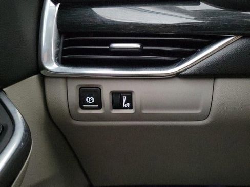 Certified 2023 Cadillac XT4 Premium Luxury w/ Driver Assist Package image 25