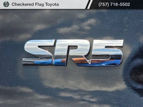 Used 2020 Toyota 4Runner SR5 Premium w/ Moonroof Package AWD/4WD image 8