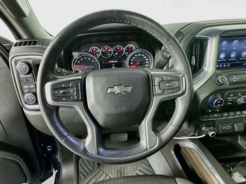 Used 2022 Chevrolet Silverado 1500 LT Trail Boss w/ Safety Package AWD/4WD image 12
