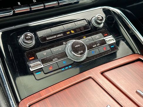 Certified 2022 Lincoln Navigator Reserve RWD image 14
