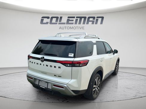 Used 2023 Nissan Pathfinder SL w/ SL Premium Package AWD/4WD image 3