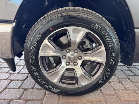 Used 2023 RAM 1500 Laramie image 32