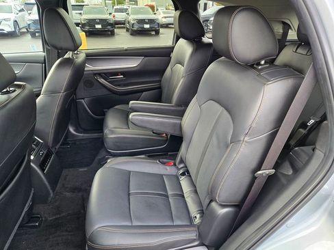 Certified 2024 MAZDA CX-90 Plug-In Hybrid w/ Premium Pkg image 10