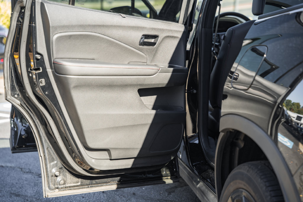 Used 2024 Honda Passport Black Edition image 40