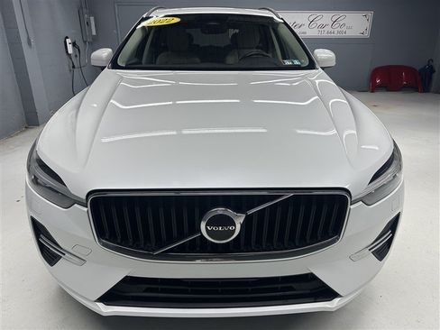 Used 2022 Volvo XC60 B5 Momentum w/ Climate Package AWD/4WD image 10