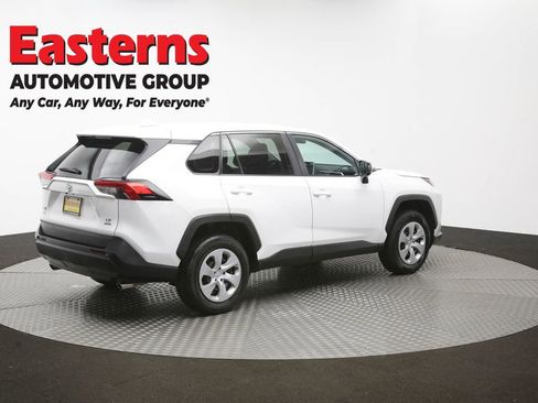Used 2024 Toyota RAV4 LE AWD/4WD image 40