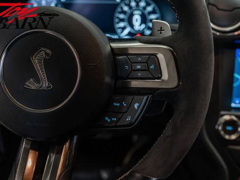 Used 2021 Ford Mustang Shelby GT500 w/ Technology Package image 34
