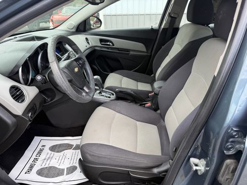 Used 2012 Chevrolet Cruze LS w/ Connectivity Package FWD image 13