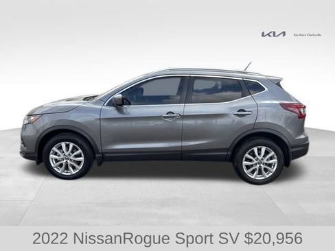 Used 2022 Nissan Rogue Sport SV image 5