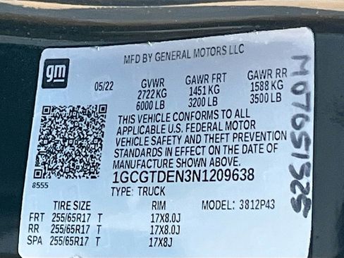 Used 2022 Chevrolet Colorado Z71 AWD/4WD image 30