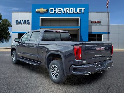 Used 2022 GMC Sierra 1500 AT4 w/ AT4 Premium Package AWD/4WD image 5