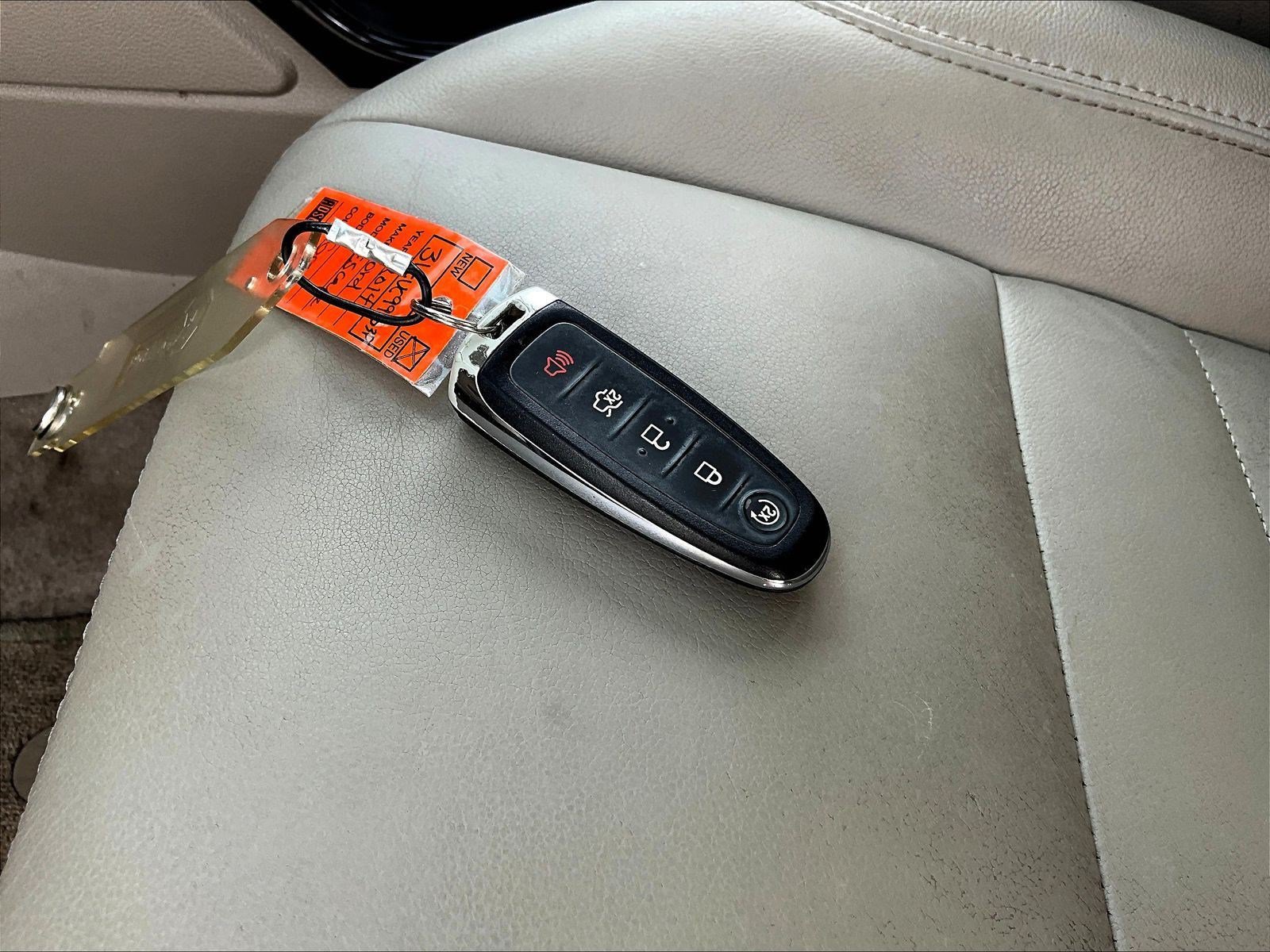 Used 2014 Ford Escape Titanium FWD image 34