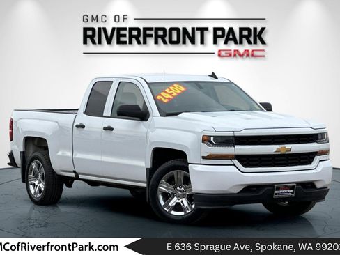 Used 2018 Chevrolet Silverado 1500 Custom w/ Custom Convenience Package image 1