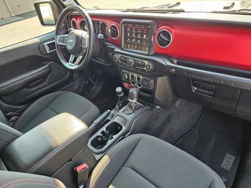 Used 2021 Jeep Wrangler Unlimited Rubicon image 15