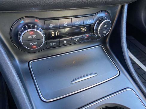 Used 2018 Mercedes-Benz CLA 250 image 13