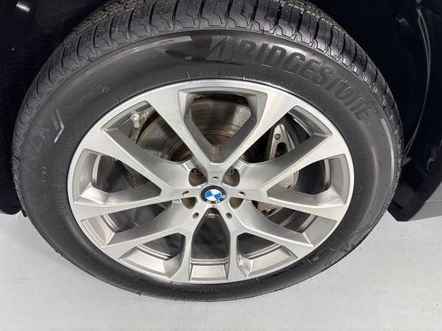 Used 2024 BMW X5 xDrive40i w/ Premium Package AWD/4WD image 9