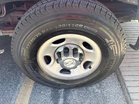 Used 2020 Chevrolet Express 3500 LT w/ LT Preferred Equipment Group RWD image 10