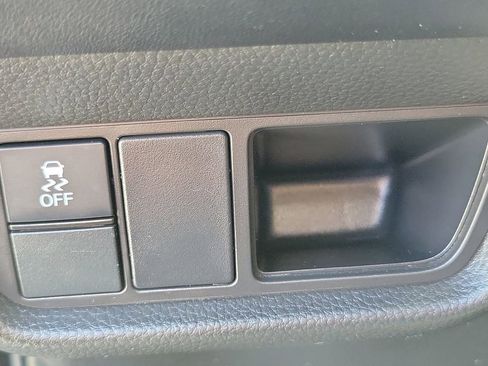 Certified 2024 Honda HR-V LX image 18