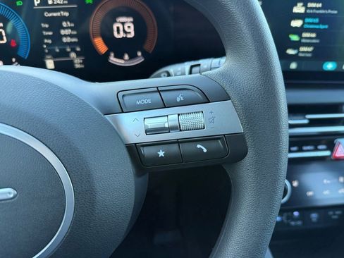 New 2026 Hyundai Tucson SEL image 18