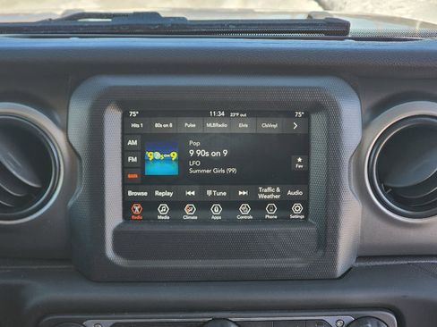 Used 2021 Jeep Wrangler Sport S image 9