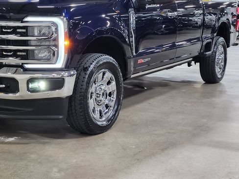Used 2024 Ford F250 Lariat w/ Lariat Ultimate Package AWD/4WD image 17