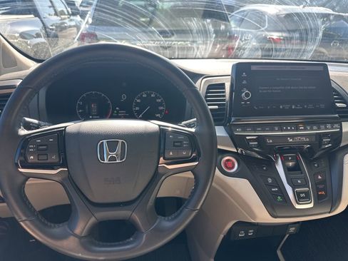 Used 2025 Honda Odyssey EX-L image 6