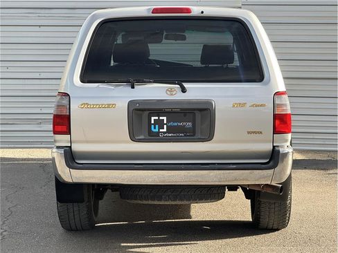 Used 2000 Toyota 4Runner SR5 image 11