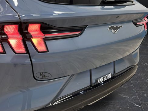 Used 2023 Ford Mustang Mach-E Premium AWD/4WD image 40