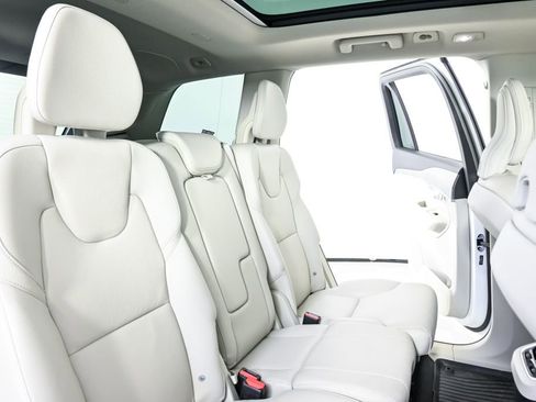 Certified 2023 Volvo XC90 B6 Plus w/ Protection Package Premier AWD/4WD image 25