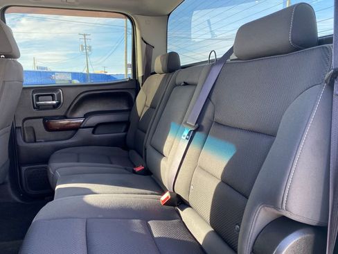 Used 2016 GMC Sierra 2500 SLE w/ SLE Preferred Package image 15