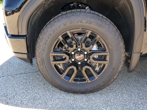 New 2026 GMC Sierra 1500 Pro w/ Graphite Edition AWD/4WD image 28