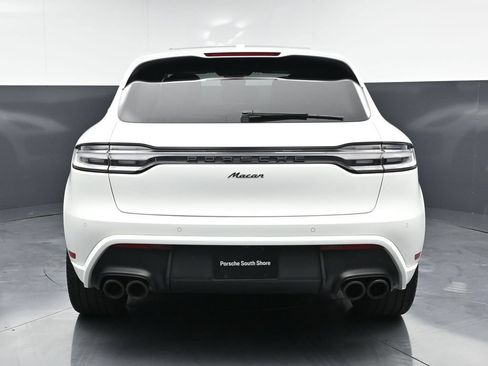 Certified 2025 Porsche Macan AWD/4WD image 8