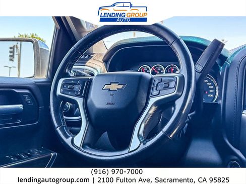 Used 2021 Chevrolet Silverado 1500 LT w/ Z71 Off-Road Package AWD/4WD image 14