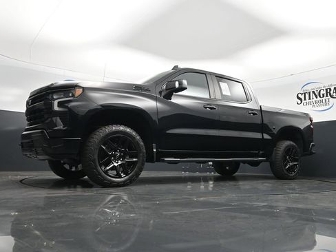 Used 2023 Chevrolet Silverado 1500 LT Trail Boss w/ LT Trail Boss Premium Package image 19