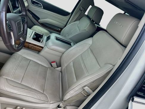 Used 2015 GMC Yukon XL Denali w/ Touring Package AWD/4WD image 17