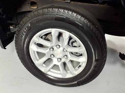 Used 2024 Chevrolet Silverado 1500 LT image 27