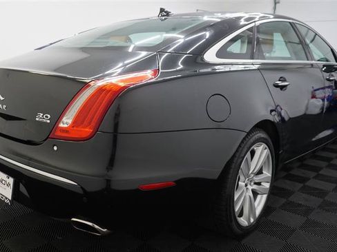Used 2013 Jaguar XJ L Portfolio AWD/4WD image 6