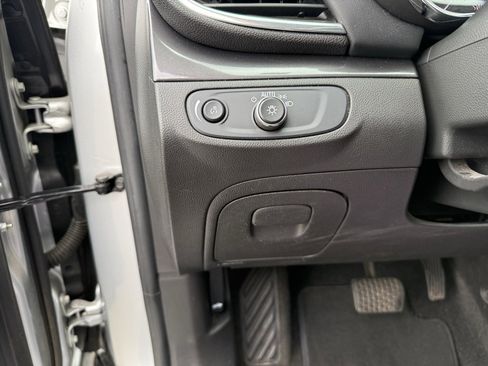 Used 2019 Buick Encore Preferred image 16