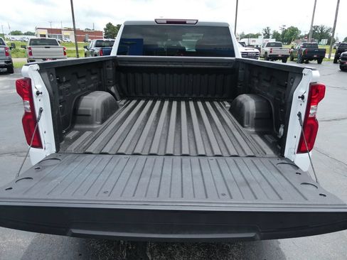 Certified 2023 Chevrolet Silverado 1500 RST w/ Z71 Off-Road Package AWD/4WD image 17
