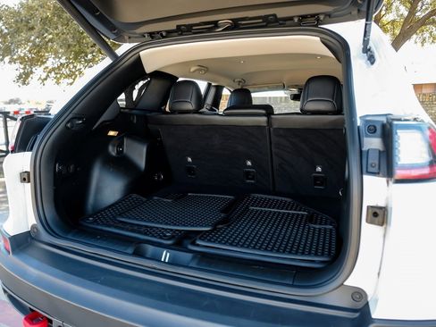 Used 2022 Jeep Cherokee Trailhawk w/ Premium Leather Package image 65