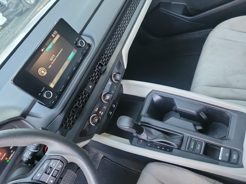 Used 2023 Honda Accord LX image 32