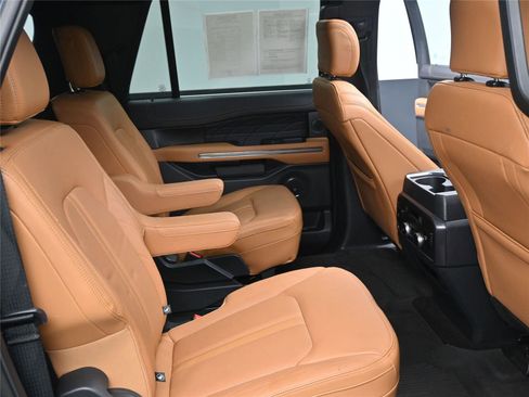 Used 2023 Ford Expedition Max Platinum image 8