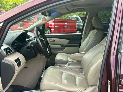 Used 2011 Honda Odyssey Touring Elite image 10