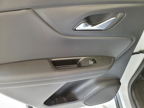 New 2025 Chevrolet Blazer LT image 8