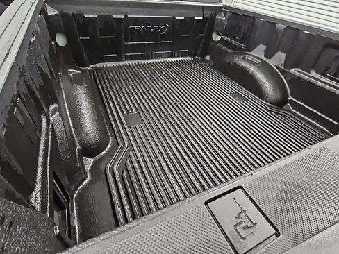 Used 2023 Ford F150 Platinum image 36