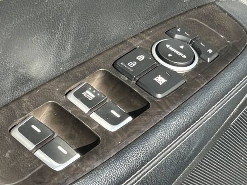 Used 2017 Kia Sorento FWD image 24