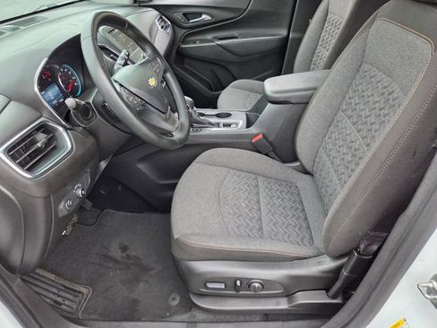 Used 2024 Chevrolet Equinox LT FWD image 9