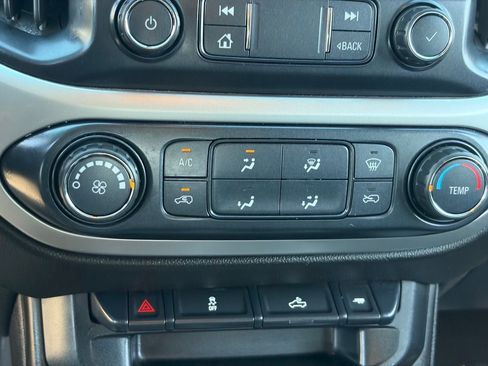 Used 2019 Chevrolet Colorado LT AWD/4WD image 25