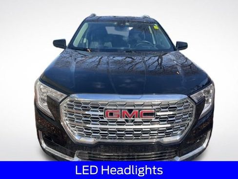 Used 2022 GMC Terrain Denali w/ Denali Premium Package image 10