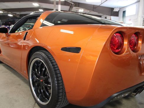 Used 2007 Chevrolet Corvette Coupe w/ Preferred Equipment Group image 11